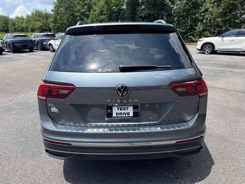 Used 2023 Volkswagen Tiguan SE FWD image 7
