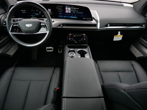 New 2026 Cadillac Vistiq Luxury image 8