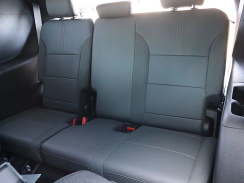 Used 2025 GMC Acadia AT4 w/ LPO, Floor Liner Package AWD/4WD image 23