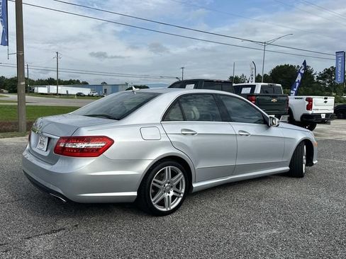 Used 2010 Mercedes-Benz E 350 Sedan image 7