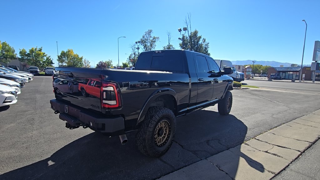 Used 2022 RAM 2500 Limited w/ Night Edition AWD/4WD image 5