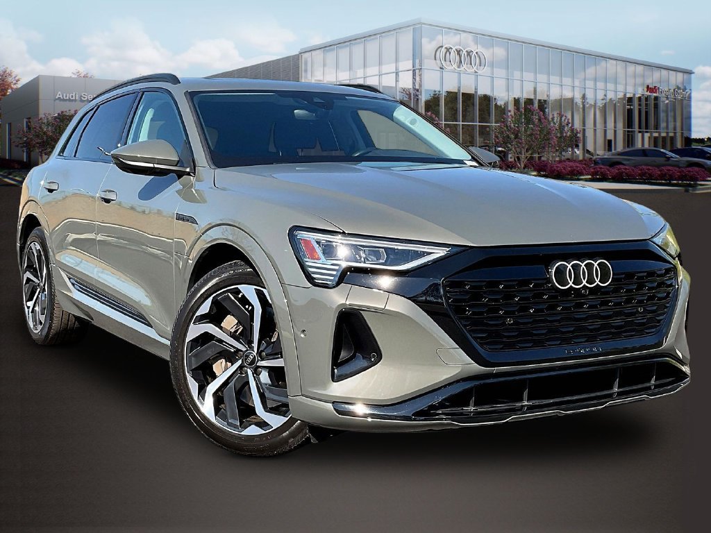 Used 2024 Audi Q8 e-tron Premium Plus w/ Premium Plus Package AWD/4WD 360° Tour
