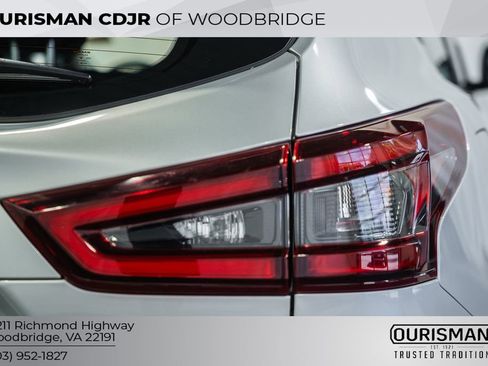 Used 2020 Nissan Rogue Sport S AWD/4WD image 7