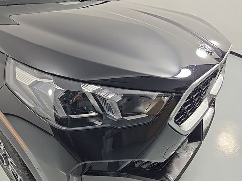 Certified 2025 BMW X2 xDrive28i w/ Convenience Package image 11