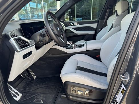 Used 2025 BMW X5 M Competition image 12