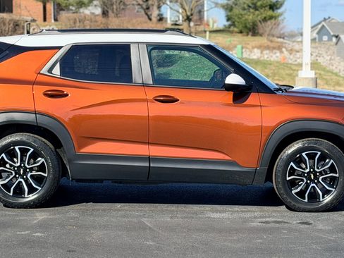 Used 2021 Chevrolet TrailBlazer ACTIV w/ Sun and Liftgate Package image 4