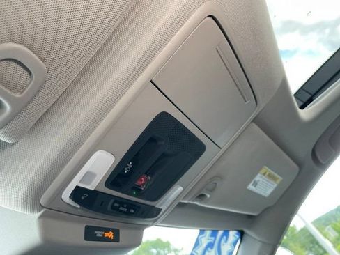 Used 2025 Honda Accord EX-L image 15