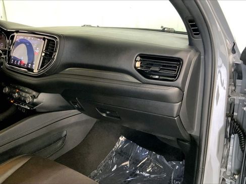 Used 2022 Dodge Durango GT AWD/4WD image 16