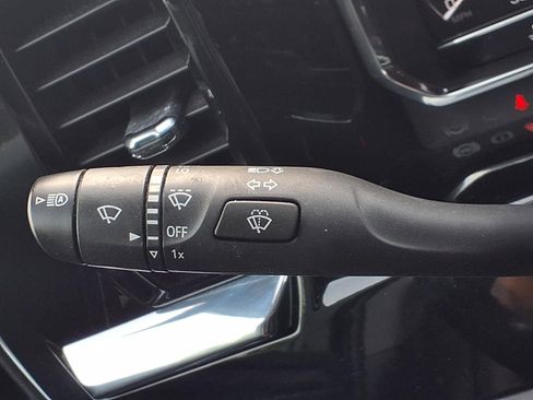 Used 2024 GMC Sierra 1500 SLT image 13