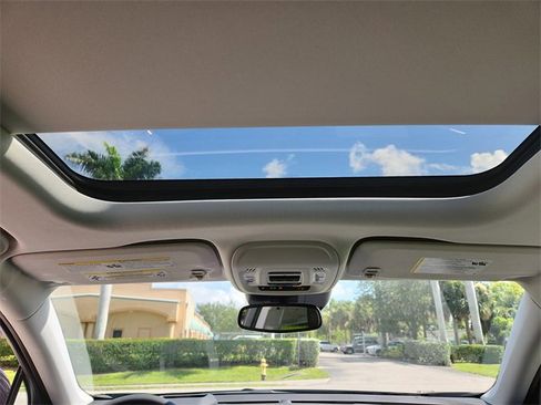 New 2025 Buick Envision Sport Touring image 13