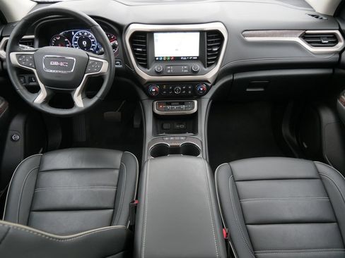 Used 2023 GMC Acadia Denali w/ Denali Ultimate Package AWD/4WD image 13