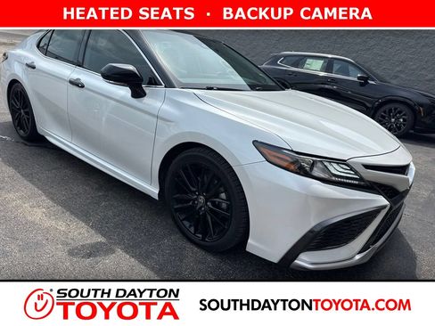 Used 2022 Toyota Camry XSE FWD image 1