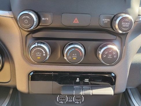 Used 2022 RAM 1500 Big Horn AWD/4WD image 24