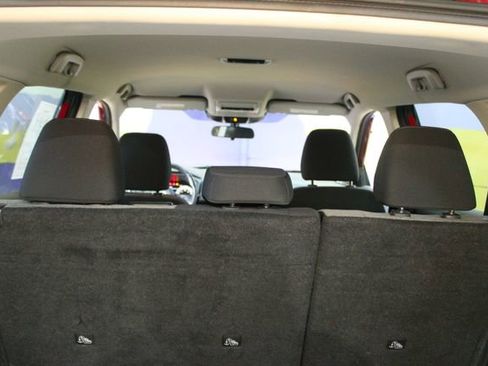 Used 2021 Nissan Rogue S image 16