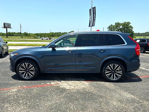 Used 2022 Volvo XC90 T6 Momentum w/ Advanced Package AWD/4WD image 5