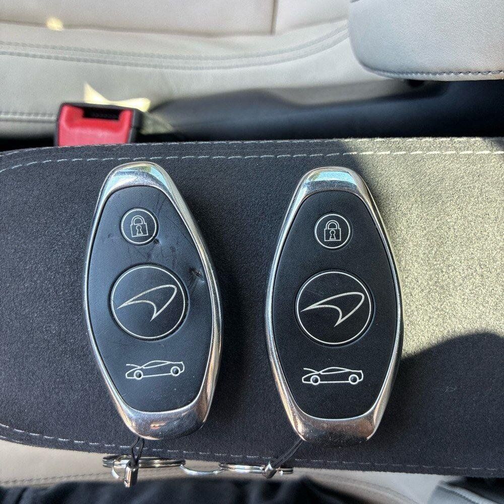 Used 2019 McLaren 570S Spider RWD image 24
