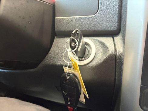 Used 2015 RAM 1500 Big Horn RWD image 22