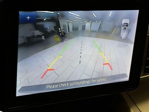 Used 2023 Ford Explorer XLT w/ Equipment Group 202A image 31