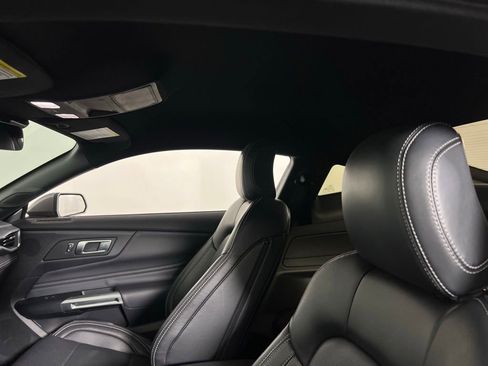 Used 2025 Ford Mustang Premium image 25
