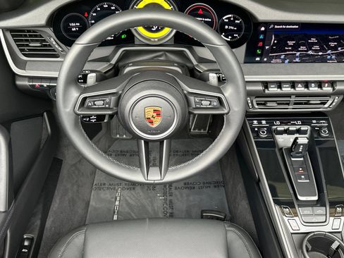 Used 2023 Porsche 911 Carrera image 15