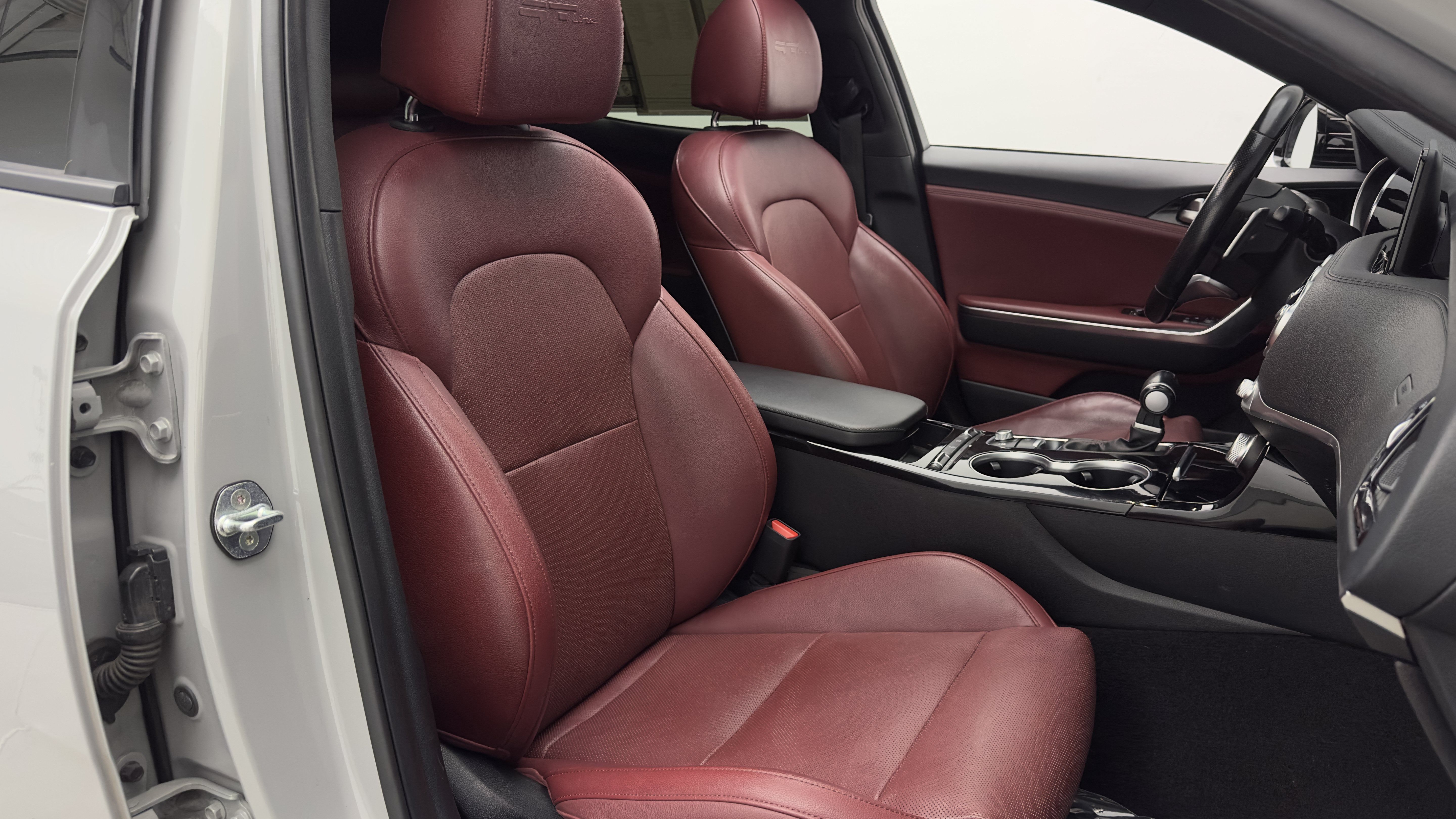 Used 2023 Kia Stinger GT-Line w/ Sun & Sound Package RWD image 35