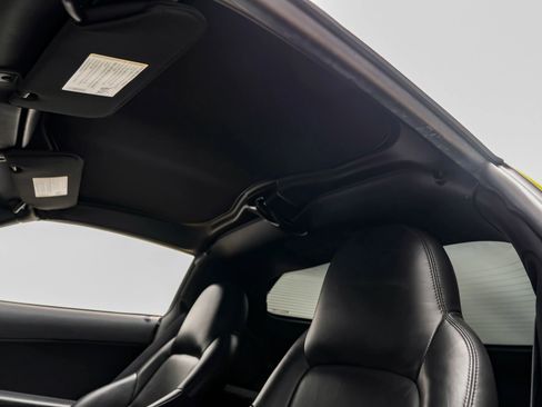 Used 2006 Chevrolet Corvette Coupe image 3