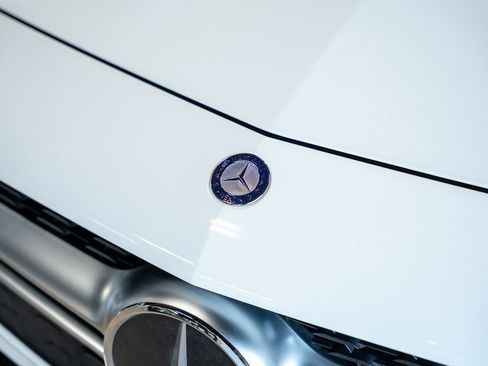 Used 2017 Mercedes-Benz SL 63 AMG image 9