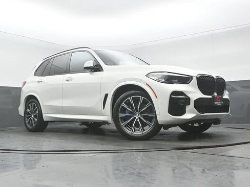 Used 2023 BMW X5 xDrive40i w/ M Sport Package AWD/4WD image 30