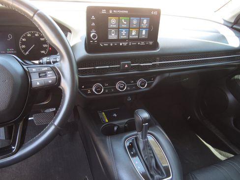 Certified 2024 Honda HR-V EX-L image 18