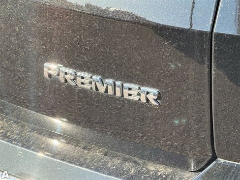Used 2019 Chevrolet Traverse Premier w/ Driver Confidence II Package image 12