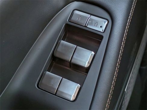 New 2025 Lincoln Navigator Black Label image 25