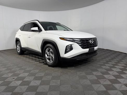 Used 2024 Hyundai Tucson SEL FWD image 3