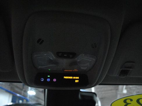 Used 2023 Buick Encore GX Select image 25