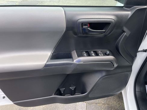 Used 2023 Toyota Tacoma SR5 w/ Technology Package image 20