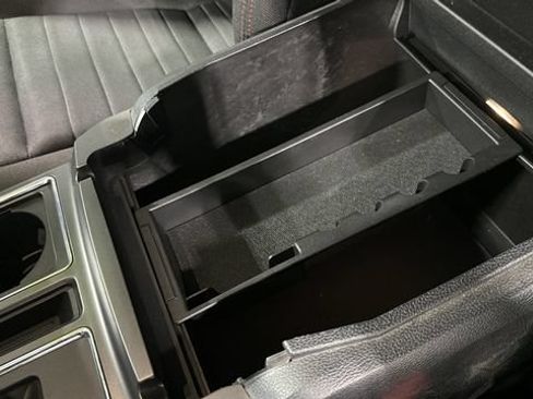 Used 2019 Ford F150 XLT w/ Equipment Group 302A Luxury AWD/4WD image 24