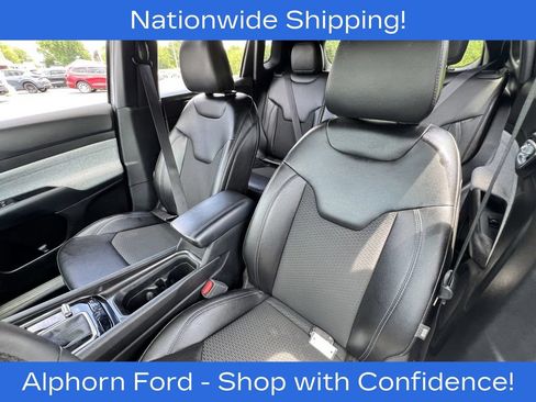 Used 2024 Jeep Compass Latitude AWD/4WD image 24