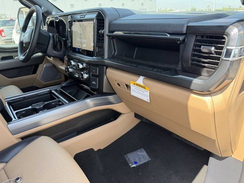 New 2026 Ford F250 Lariat w/ Lariat Premium Package AWD/4WD image 11