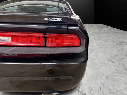 Used 2010 Dodge Challenger R/T w/ Mopar 10 Pkg RWD image 9