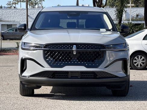 New 2026 Lincoln Nautilus Premier w/ Equipment Group 102A image 3