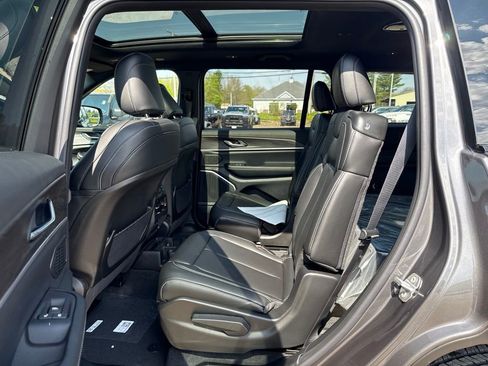 New 2026 Jeep Grand Cherokee L Limited AWD/4WD image 25