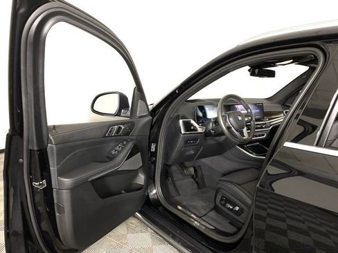 Certified 2025 BMW X5 xDrive40i image 29