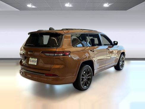 New 2026 Jeep Grand Cherokee L Limited AWD/4WD image 9