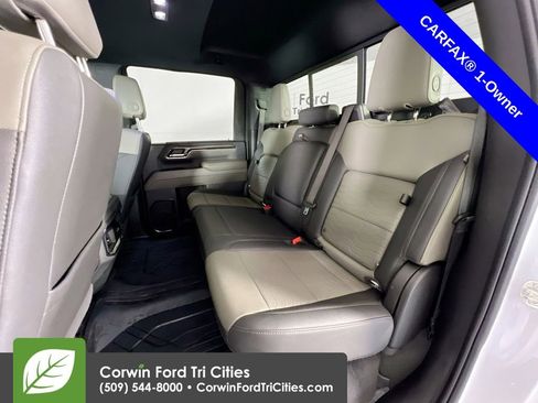 Used 2024 Chevrolet Silverado 2500 ZR2 w/ Technology Package AWD/4WD image 30