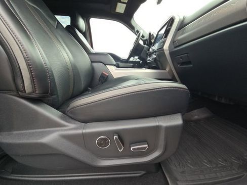 Used 2022 Ford F250 Platinum image 19