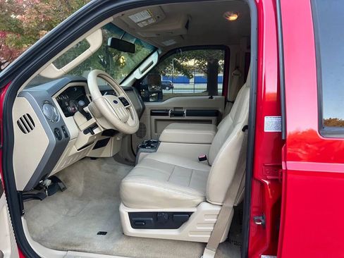 Used 2010 Ford F350 Lariat image 19