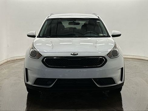 Used 2017 Kia Niro LX image 28