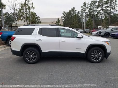 Used 2018 GMC Acadia SLT image 2