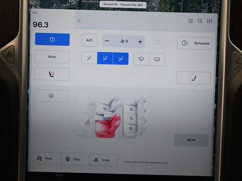 Used 2013 Tesla Model S Performance image 23