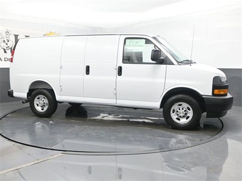 New 2025 Chevrolet Express 2500 w/ Driver Convenience Package image 27