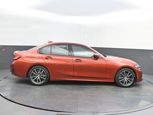 Used 2022 BMW 330i Sedan w/ Premium Package image 8